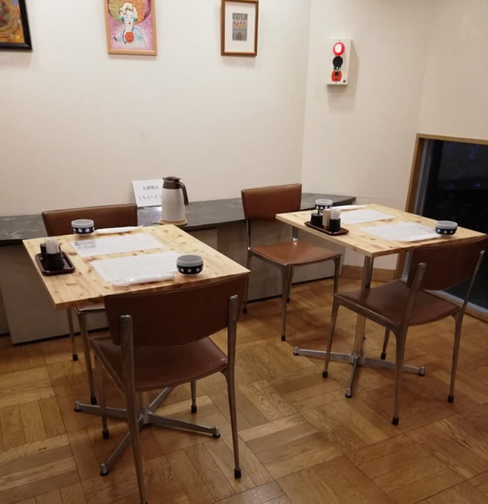 飲食店の業務家具納品例