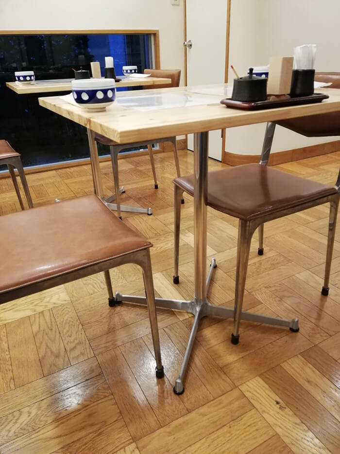 飲食店の業務家具納品例