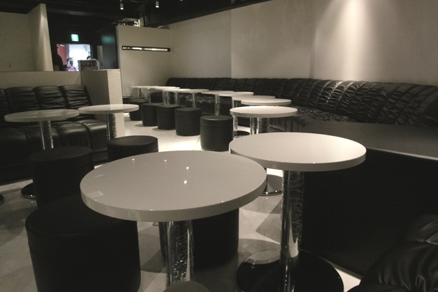 クラブ・スナックの業務家具納品例