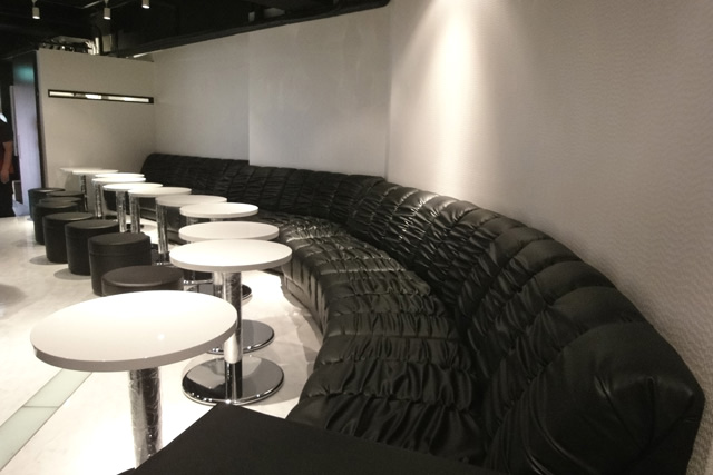 クラブ・スナックの業務家具納品例