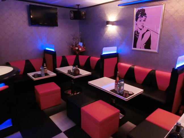 クラブ・スナックの業務家具納品例