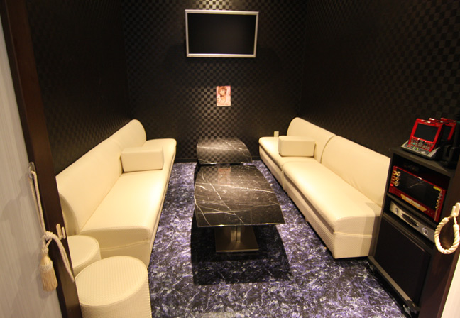 クラブ・スナックの業務家具納品例