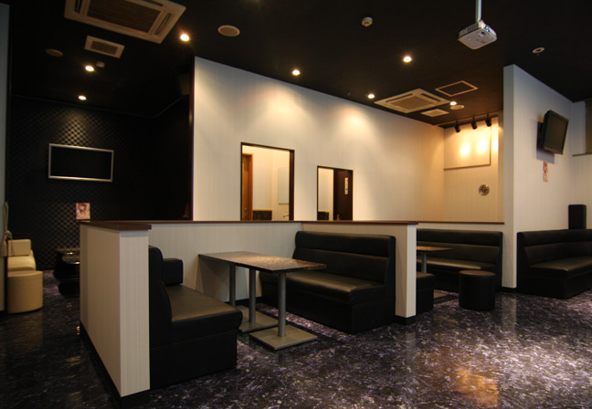 クラブ・スナックの業務家具納品例