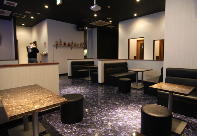 クラブ・スナックの業務家具納品例