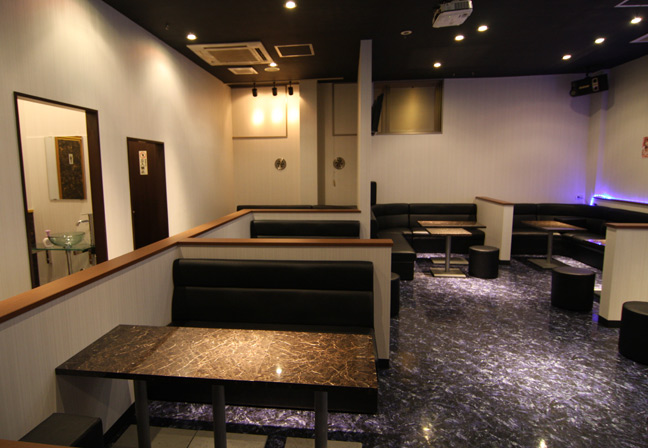 クラブ・スナックの業務家具納品例