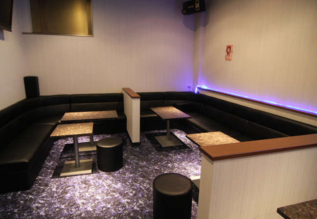 クラブ・スナックの業務家具納品例