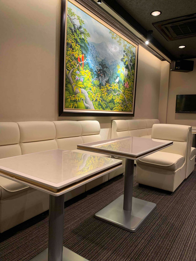 クラブ・スナックの業務家具納品例