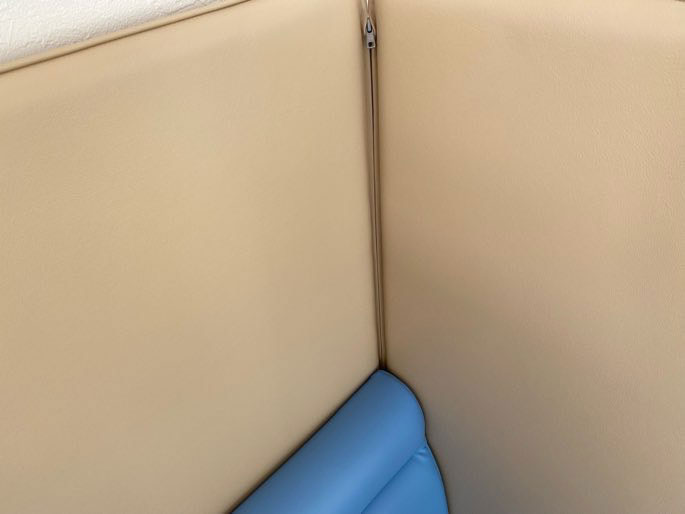 大阪府 調剤薬局様の業務家具納品例