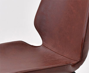 レッドブラウン